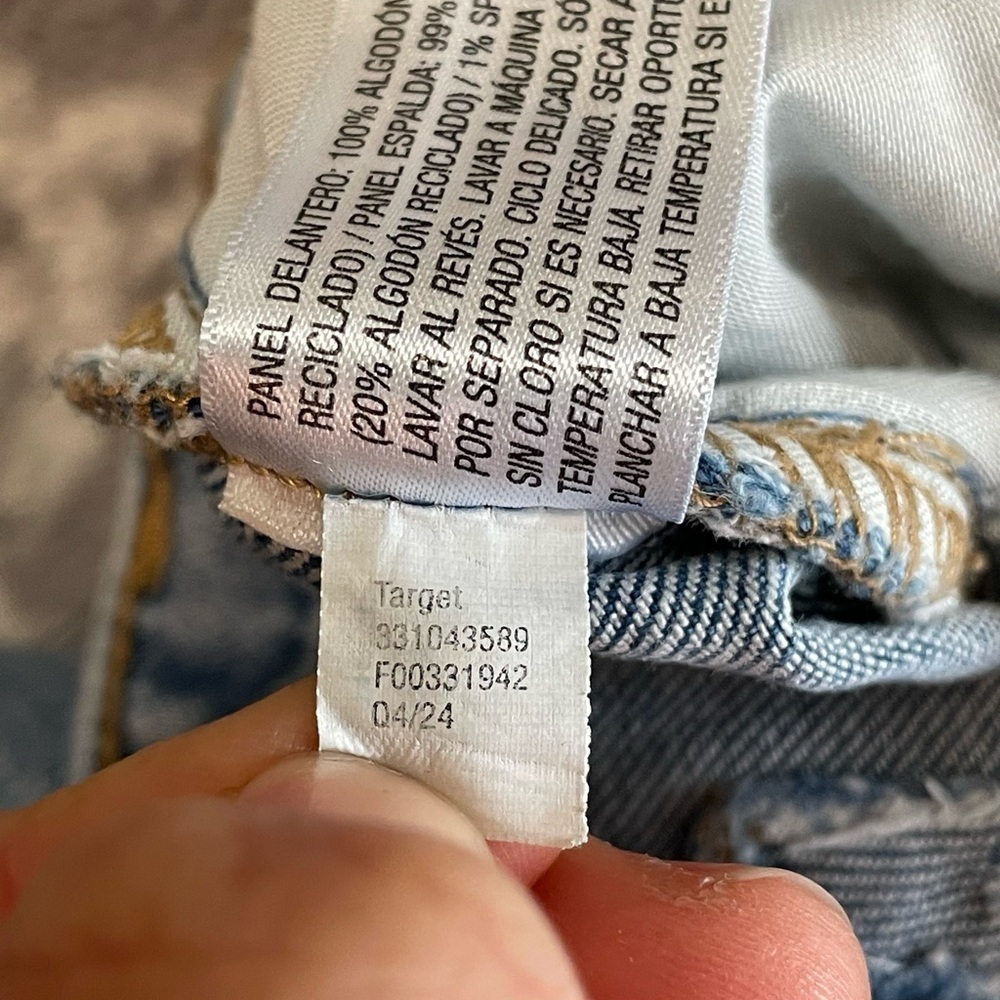 Wild Fable Women's high rise
Straight Leg Distressed Jeans - Light Blue size 00 - Picture 6 of 8